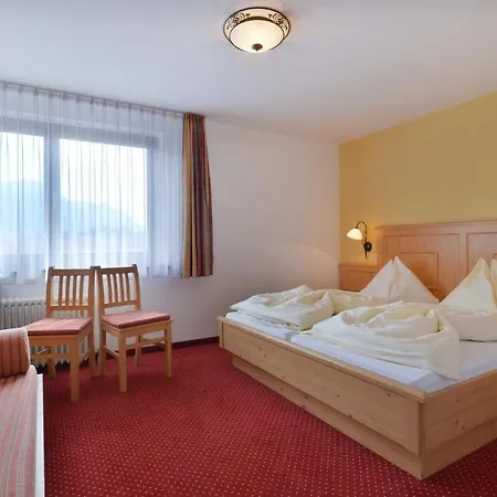 Austria Hotel 3*